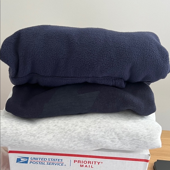 Bundle of 3 men’s Sweatshirt size Medium- Closet Clear out - Picture 1 of 7